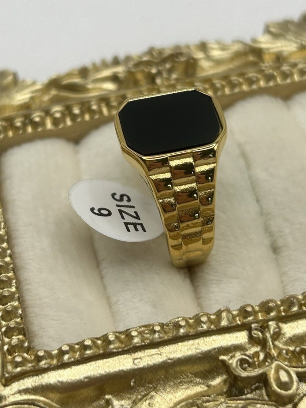 Vintage NOS Gold Tone Signet Ring Size 9 Unisex Jewelry Black Center Chunky New - Picture 8 of 13
